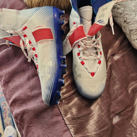 UA Football Cleats - Picture 3 of 5